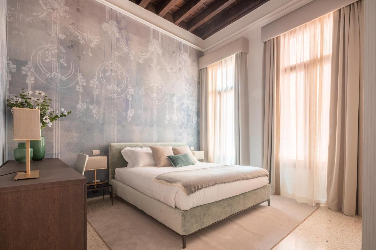 Ninfea Luxury Suites Venezia Esterno foto